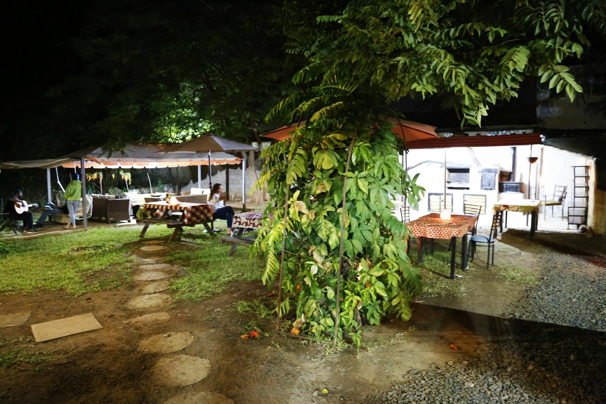 ליבינגסטון Zigzag Town Lodge מראה חיצוני תמונה